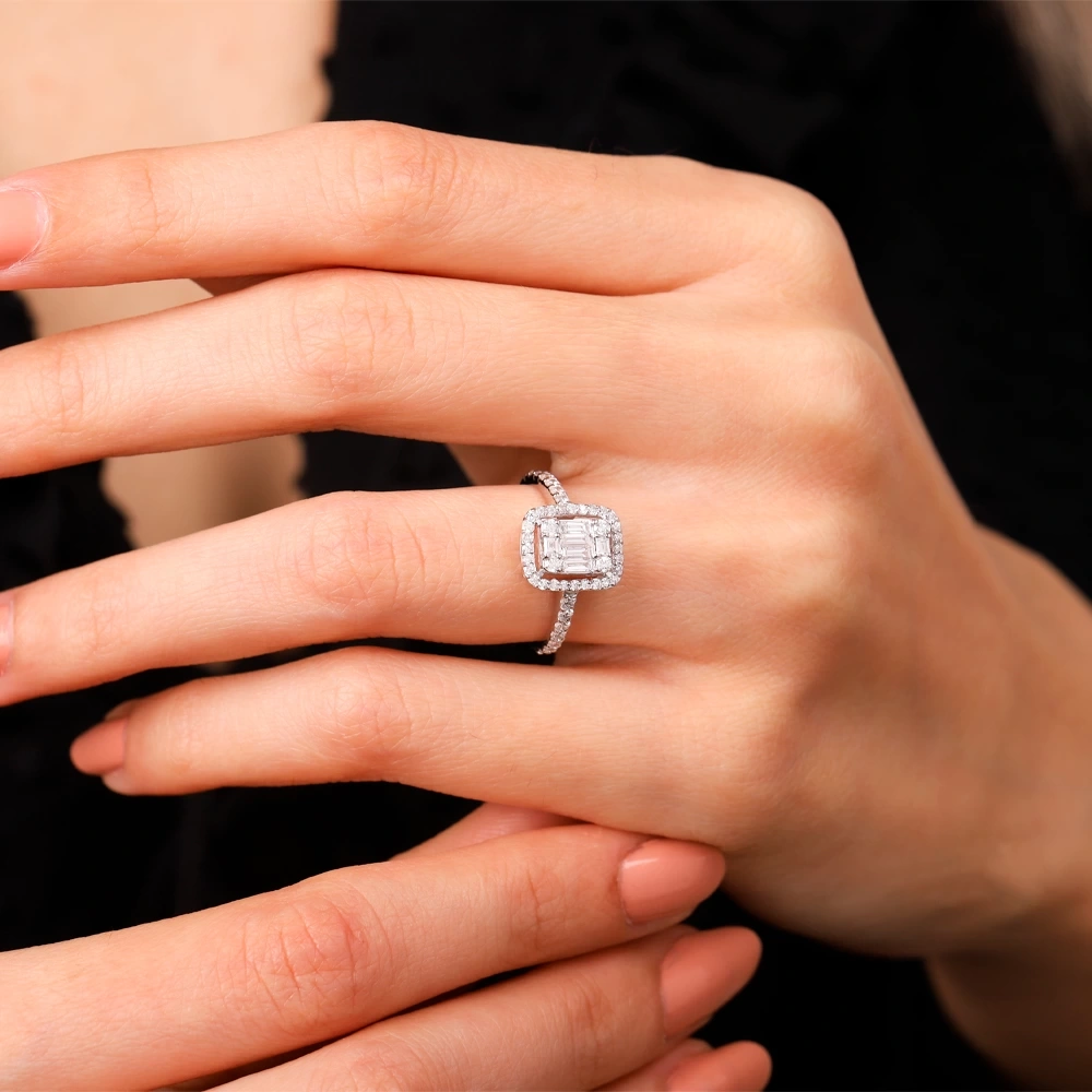 0.75 CT Baget Pırlanta Yüzük