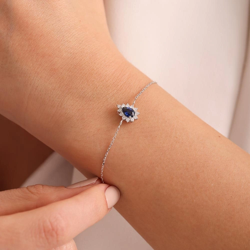 0.75 CT Damla Safir & Pırlanta Bileklik