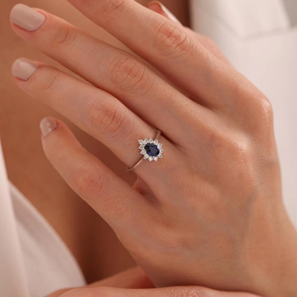 0.75 CT Damla Safir & Pırlanta Yüzük