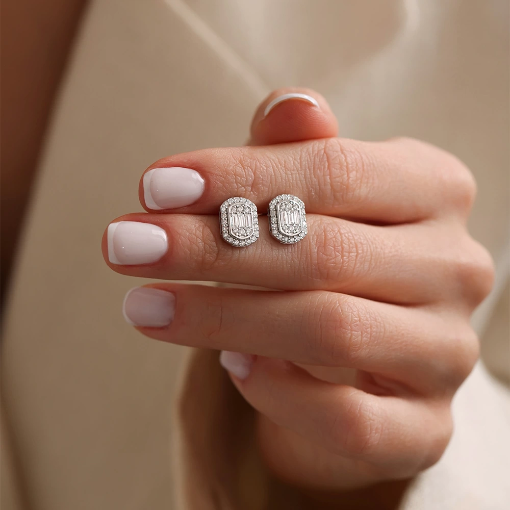 0.80 CT Baget Pırlanta Küpe