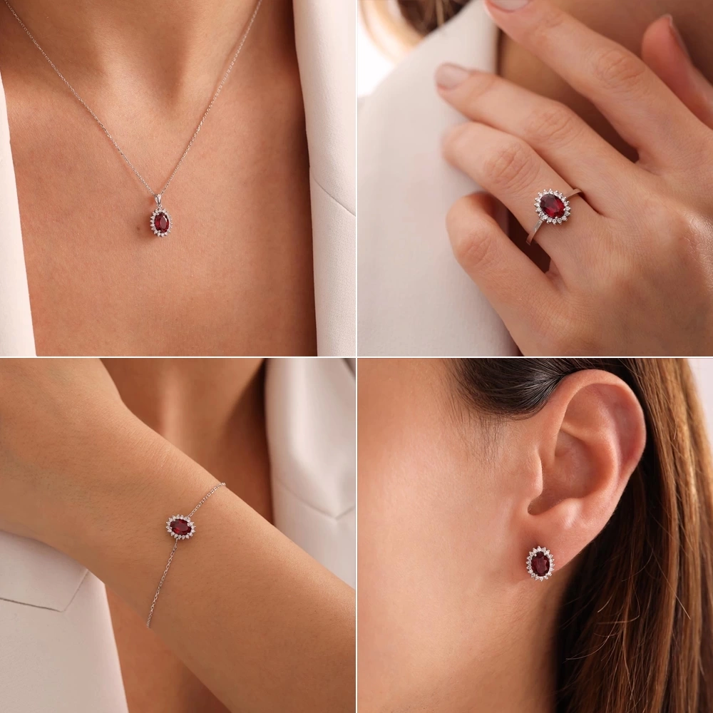 4.00 CT Oval Yakut & Pırlanta Set