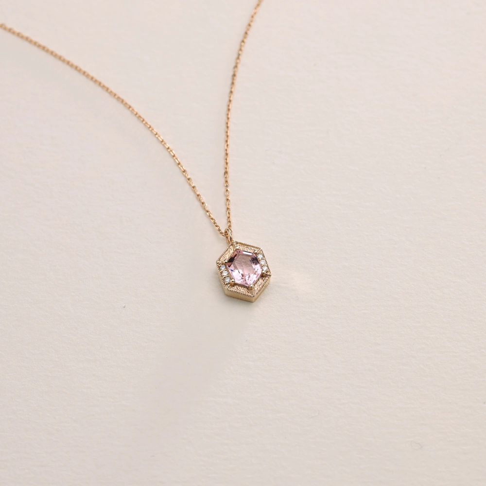 0.84 CT Pembe Topaz & Pırlanta Kolye