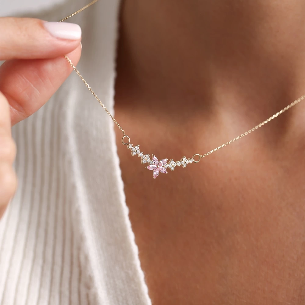 0.90 Ct Pink Çiçek Pırlanta Kolye