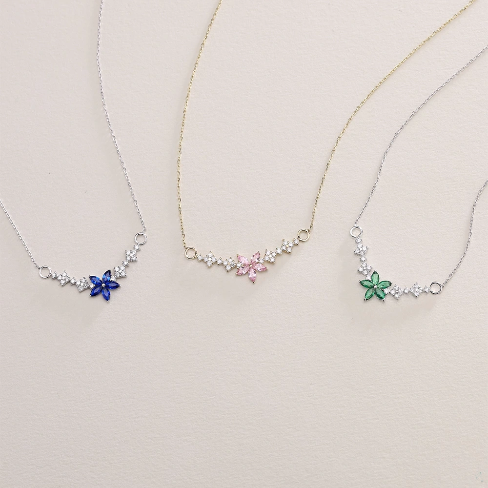 0.90 Ct Zümrüt Çiçek Pırlanta Kolye