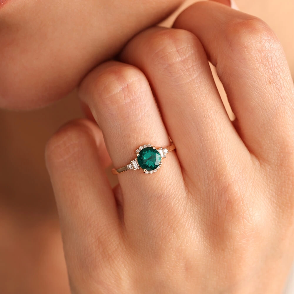 0.92 CT Zümrüt & Pırlanta Yüzük