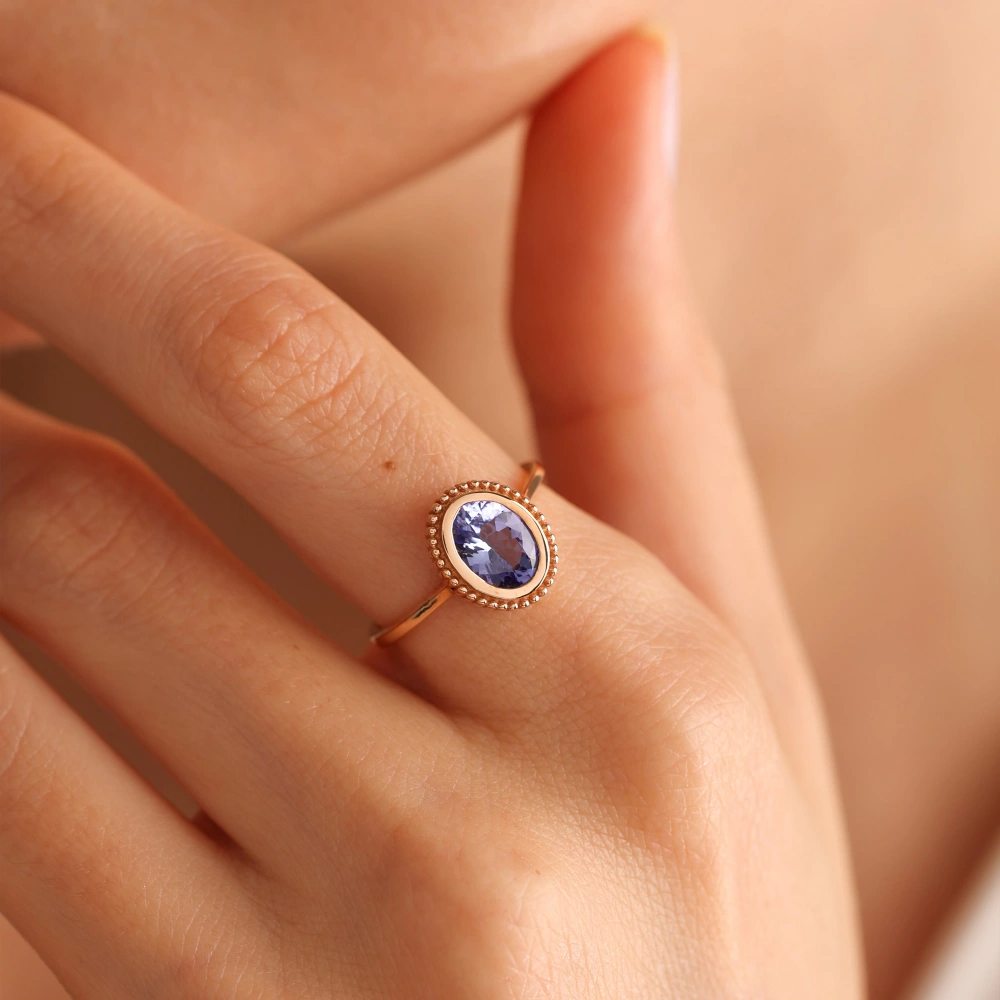 0.96 CT Özel Tasarım Tanzanite Tektaş