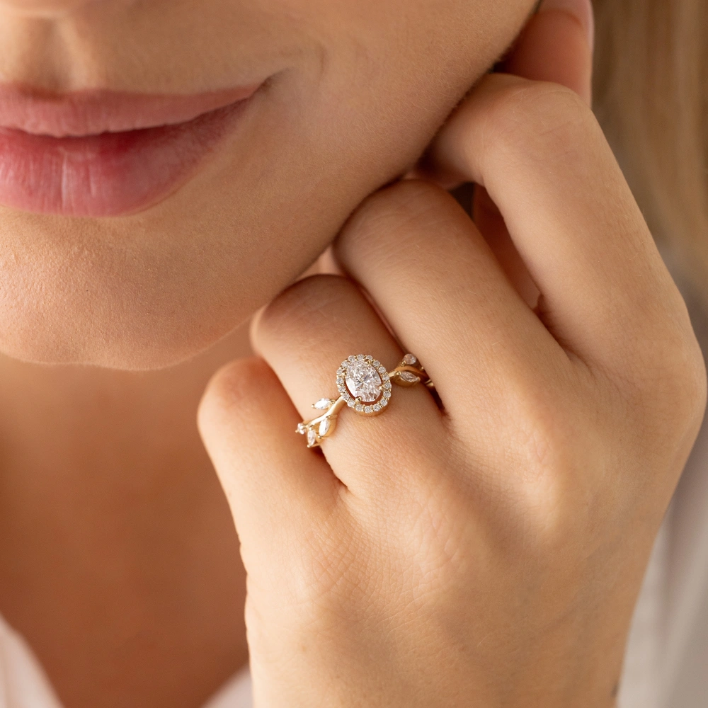 1.00 Ct Oval Tasarım Pırlanta Yüzük