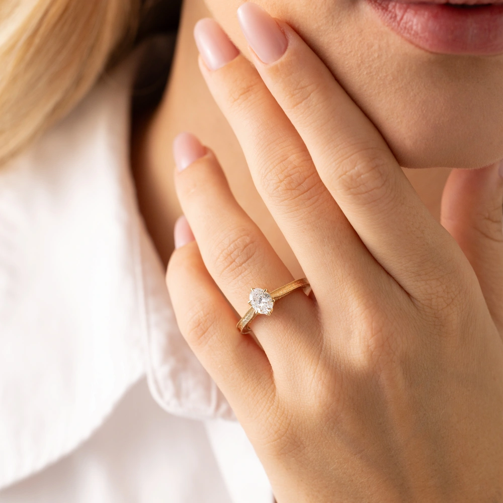 0.85 Ct Oval Pırlanta Yüzük