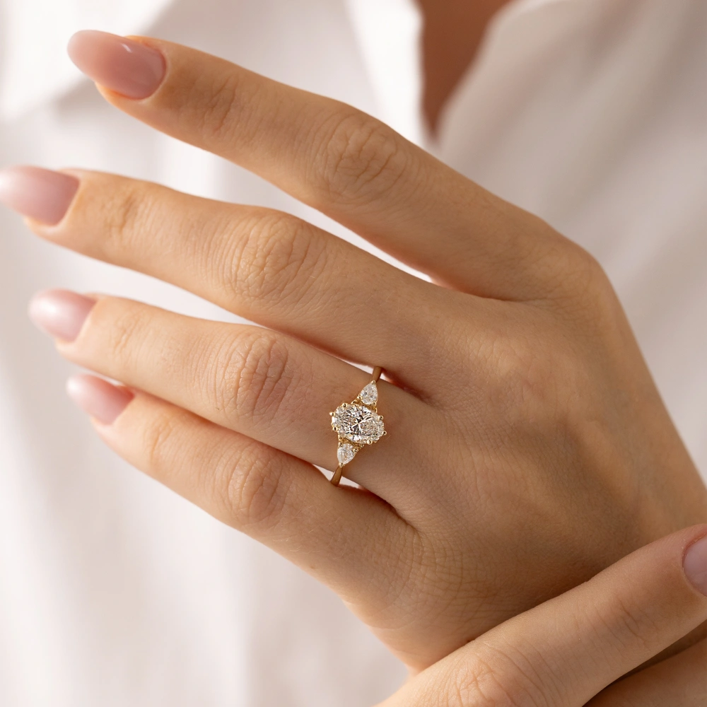 1.25 Ct Oval Pırlanta Yüzük