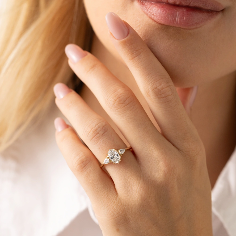 1.25 Ct Oval Pırlanta Yüzük