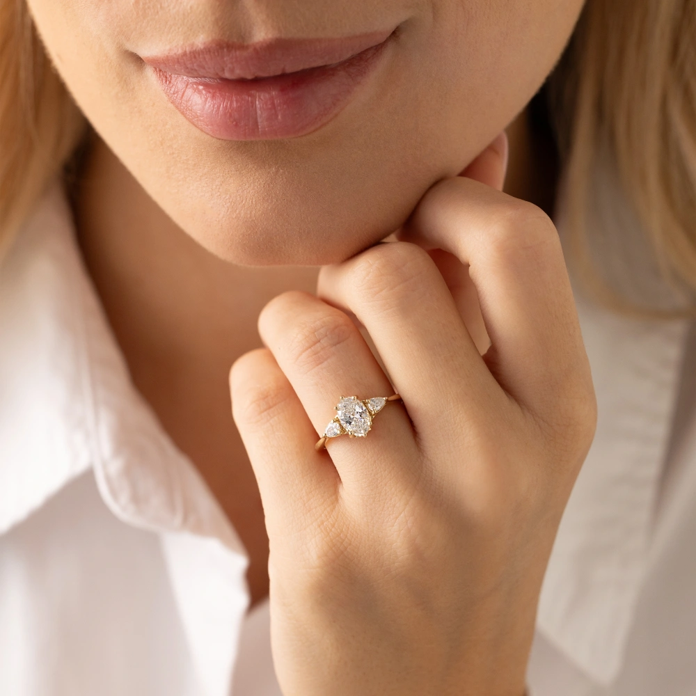 1.25 Ct Oval Pırlanta Yüzük