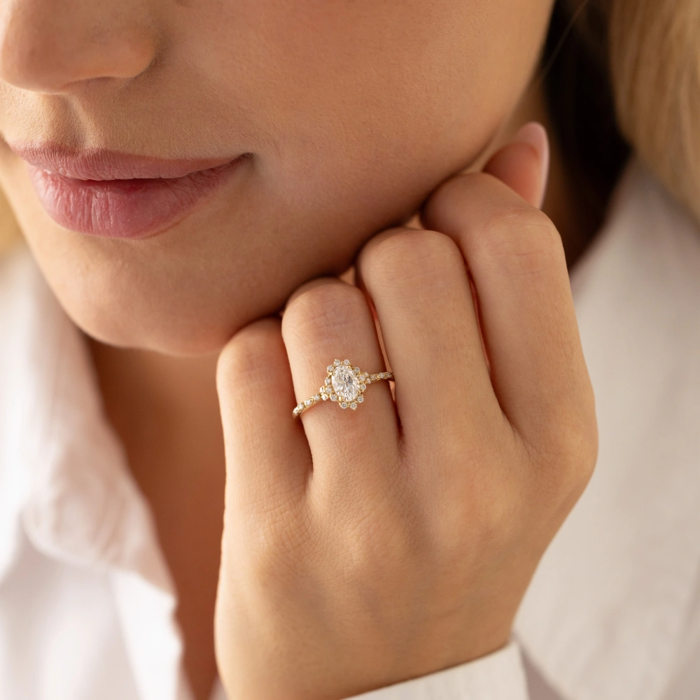 0.82 Ct Oval Pırlanta Yüzük