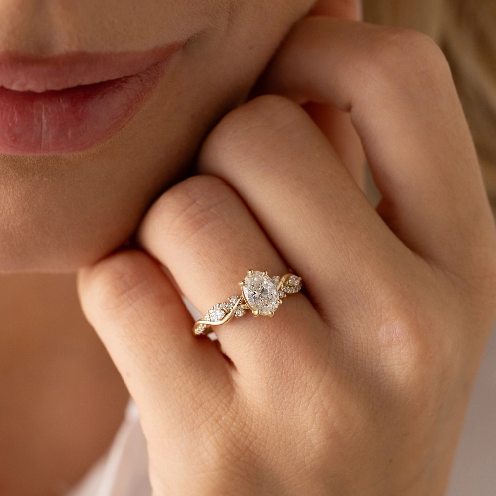 1.00 Ct Oval Pırlanta Tasarım Yüzük