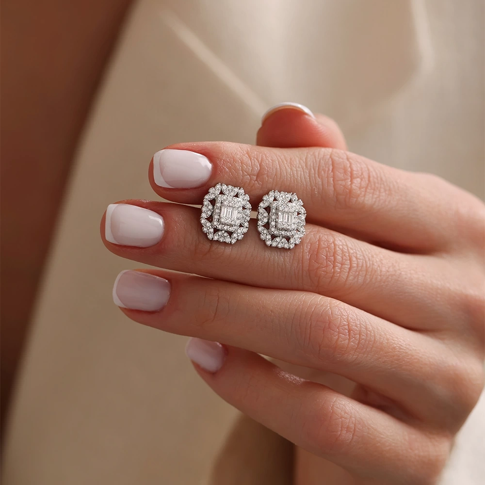 1.10 CT Baget Pırlanta Küpe