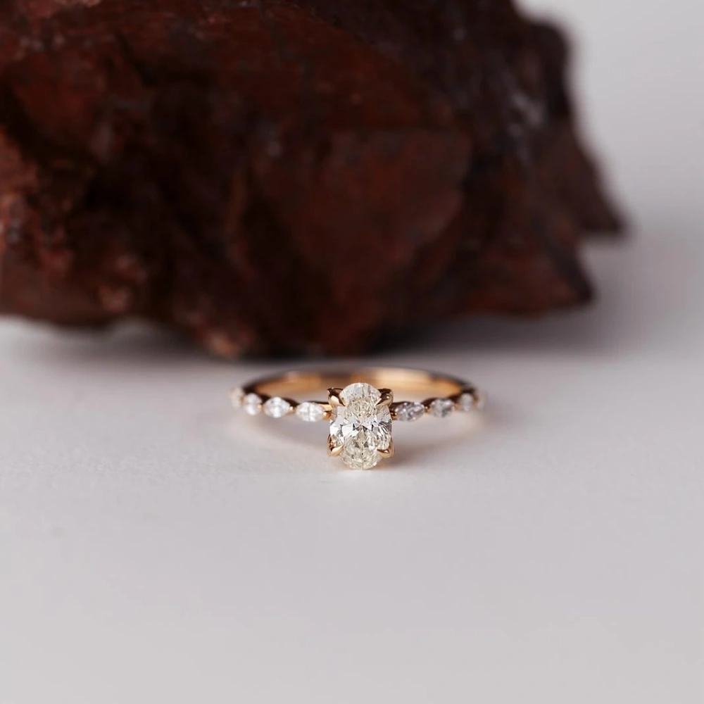 1.10 CT Lumira Oval & Markiz Pırlanta Yüzük