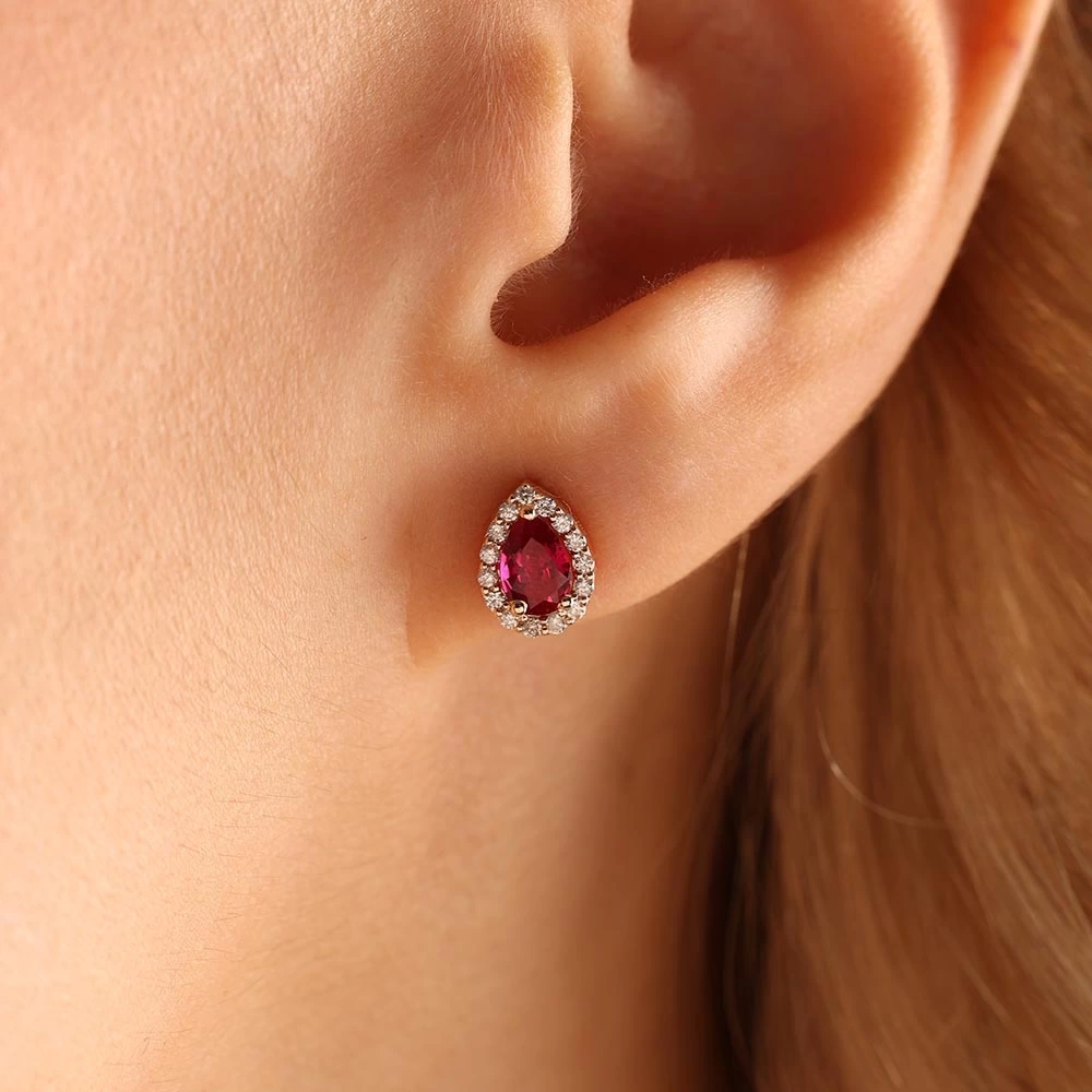 1.22 CT Damla Yakut & Pırlanta Küpe