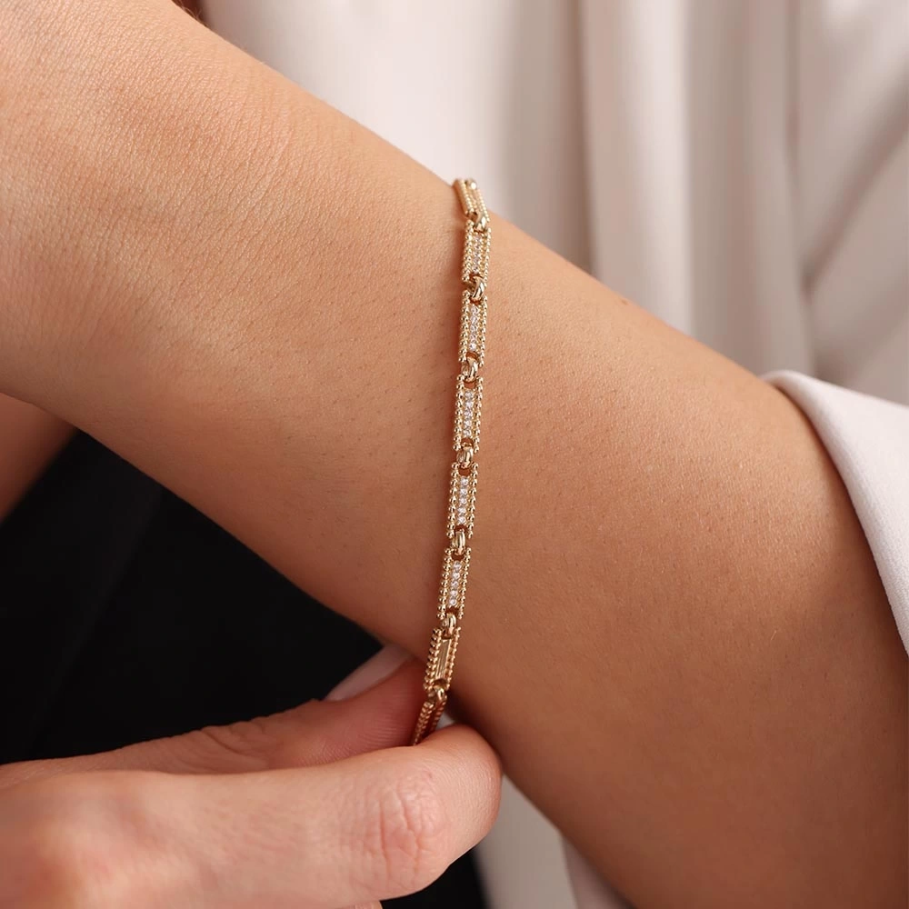 Taşlı Plaka 14 Ayar Altın Bileklik