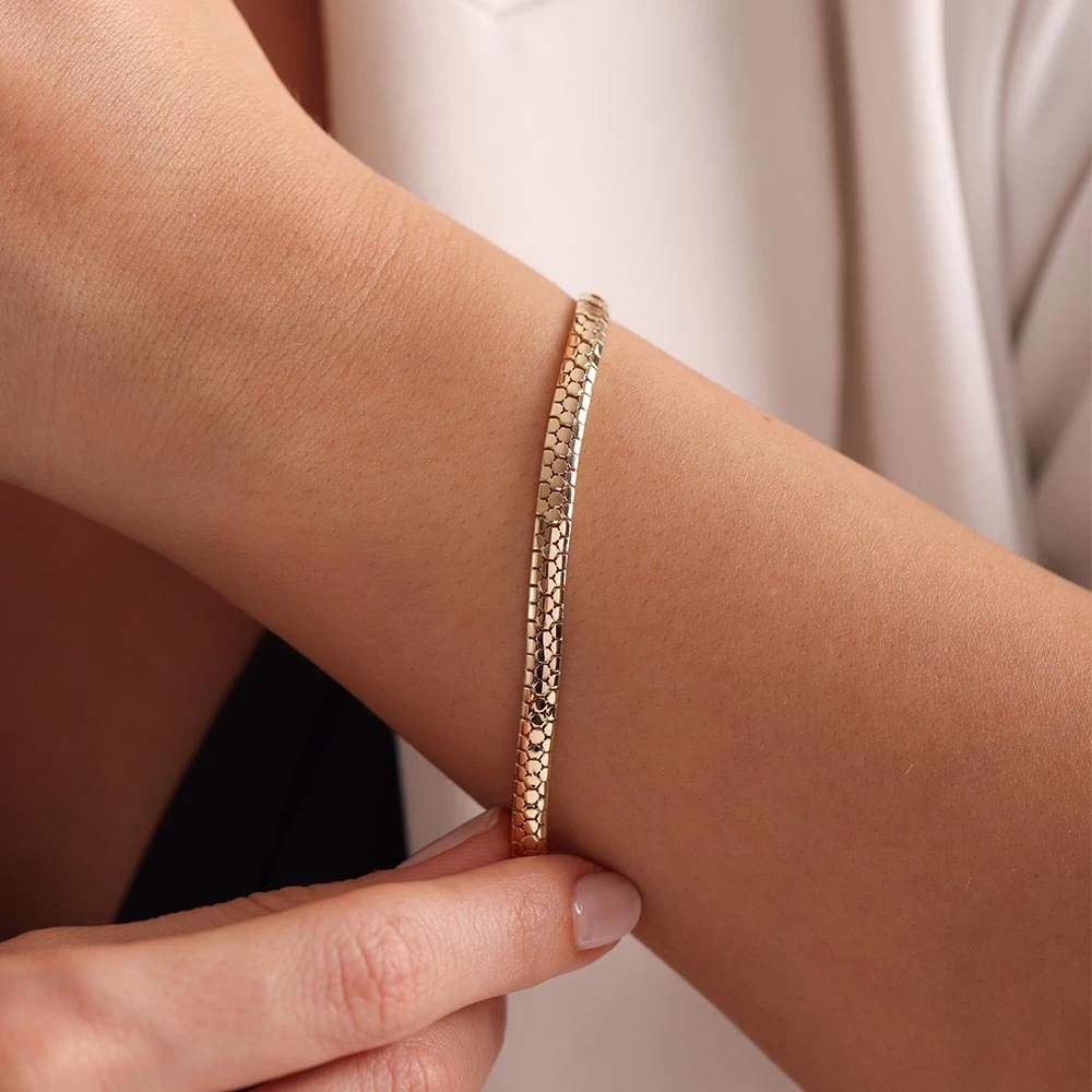 Yılan Derisi Desenli 14 Ayar Altın Bileklik