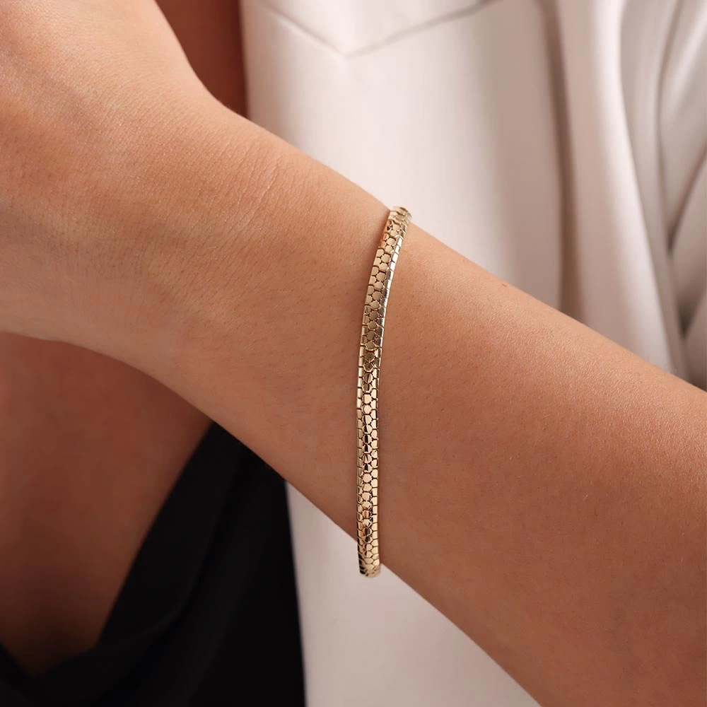 Yılan Derisi Desenli 14 Ayar Altın Bileklik