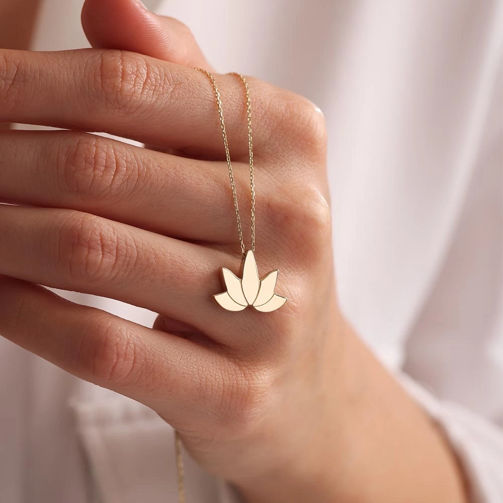 Lotus Çiçeği 14 Ayar Altın Kolye