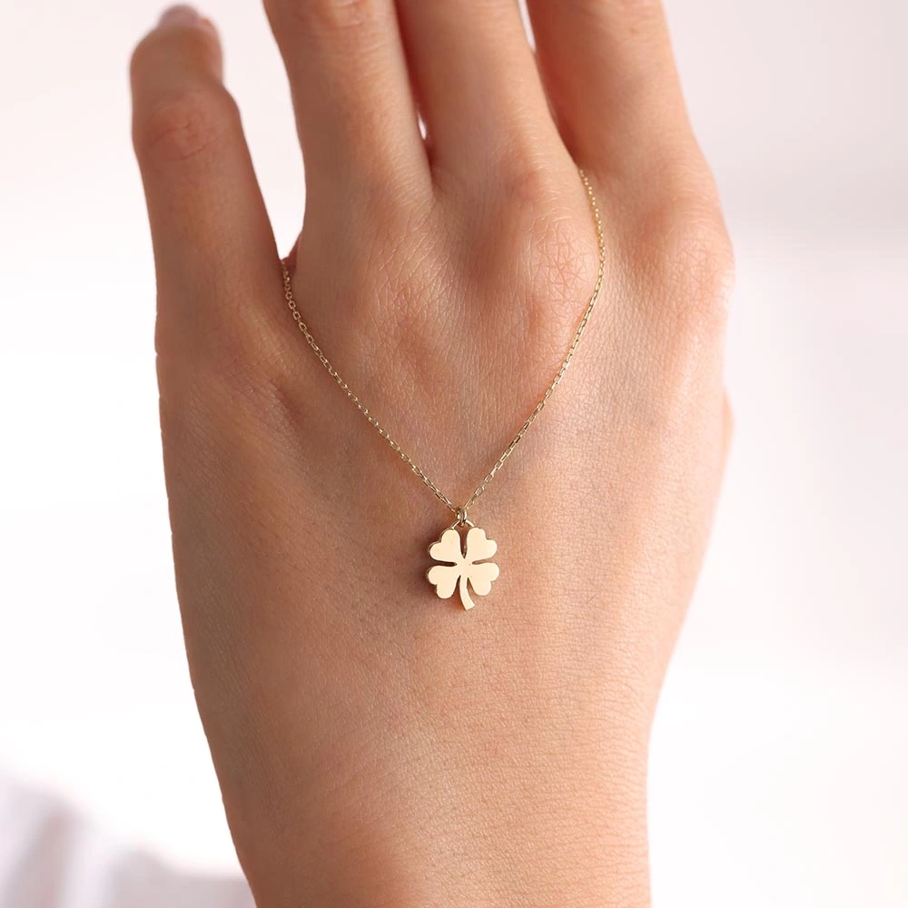 Yonca 14 Ayar Altın Kolye