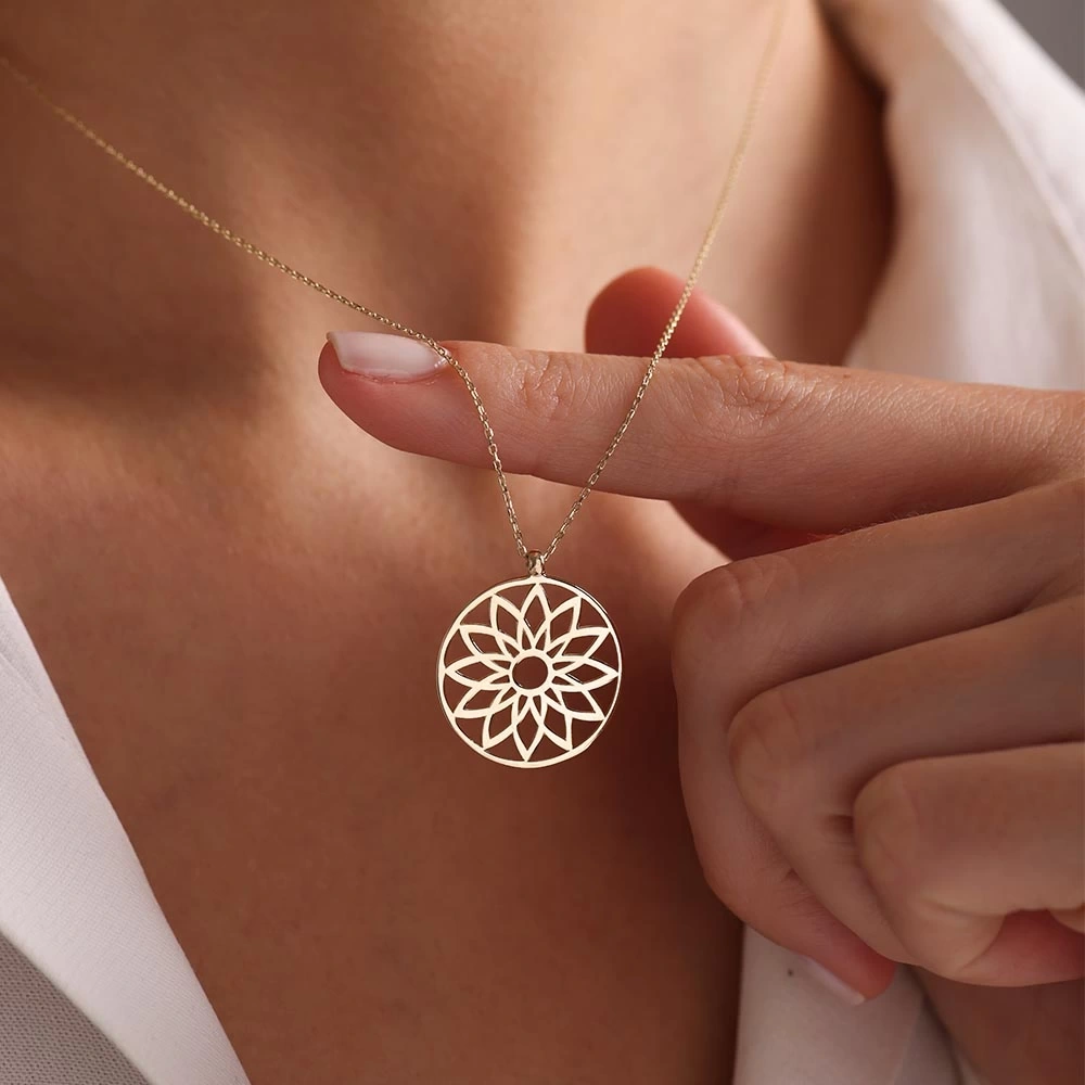 Lotus 14 Ayar Altın Kolye