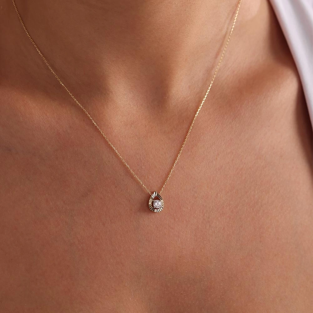 Kalemli Damla 14 Ayar Altın Kolye