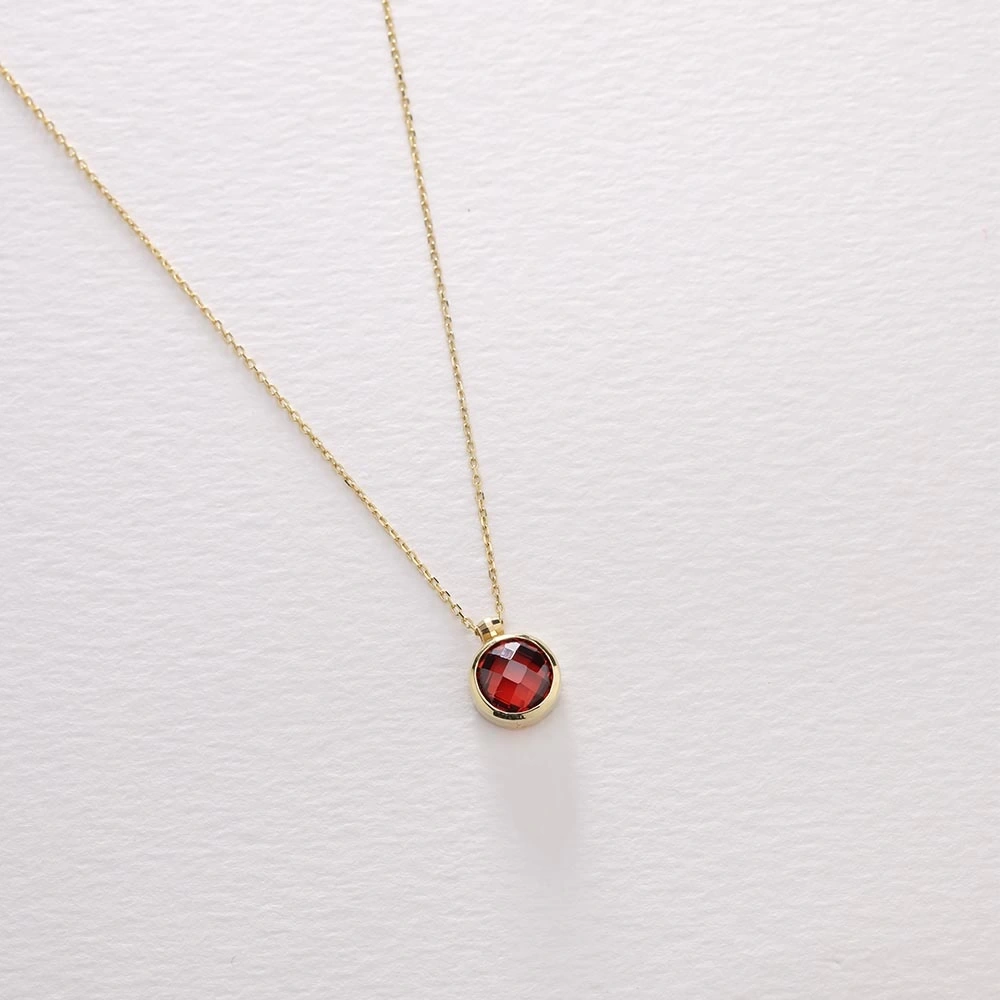 Kırmızı Taşlı 14 Ayar Altın Kolye
