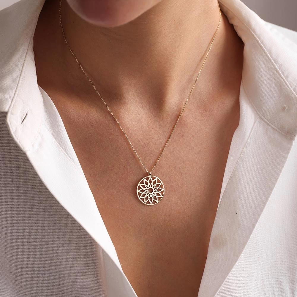 Lotus 14 Ayar Altın Kolye