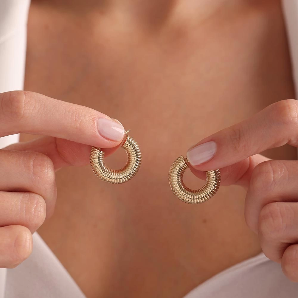 Midye Halka 14 Ayar Altın Küpe