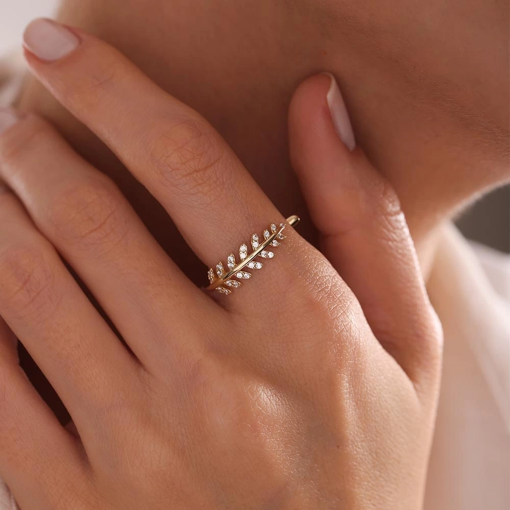 Taşlı Yaprak 14 Ayar Altın Yüzük