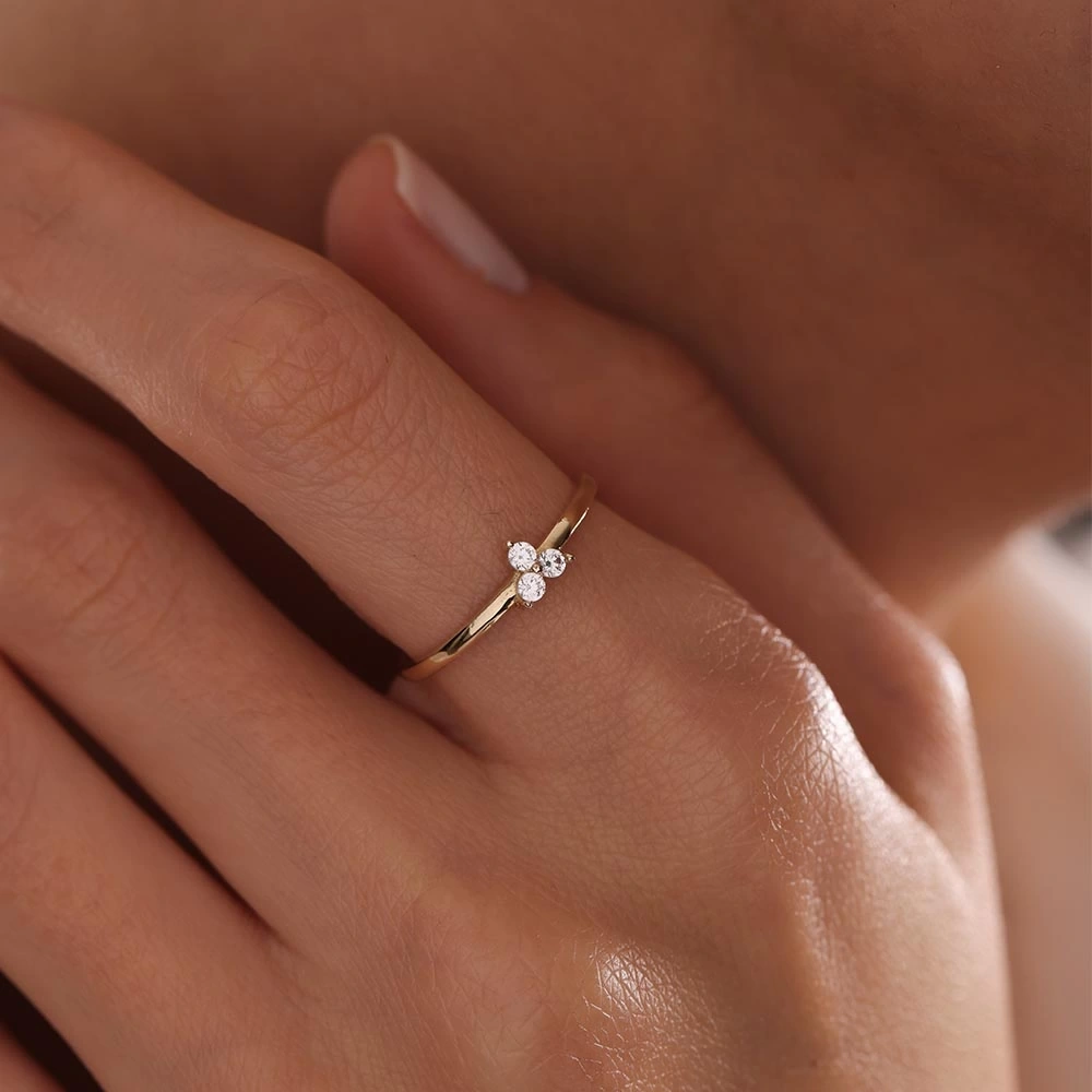 3 Taşlı 14 Ayar Altın Yüzük