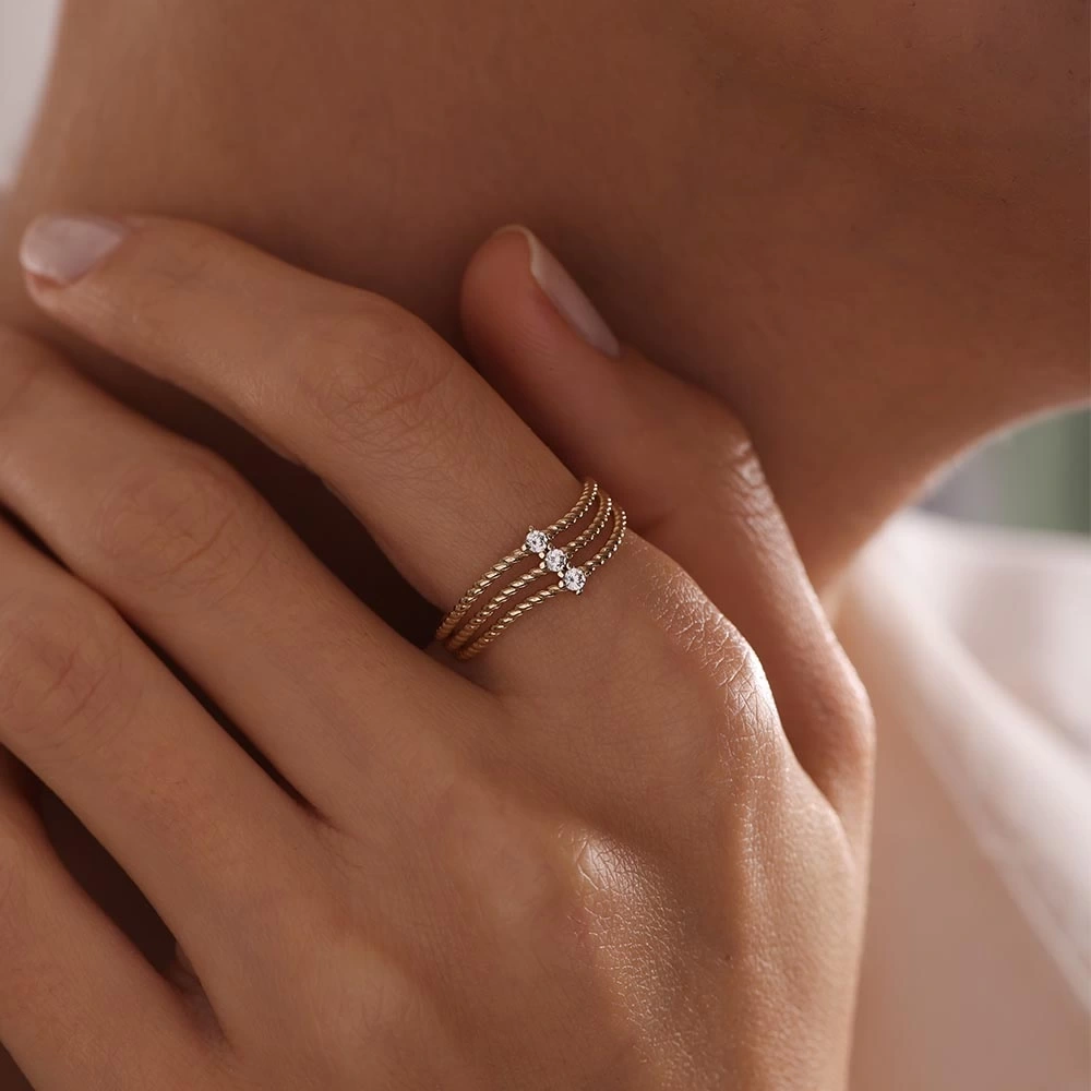 3 Taşlı Burgu 14 Ayar Altın Yüzük