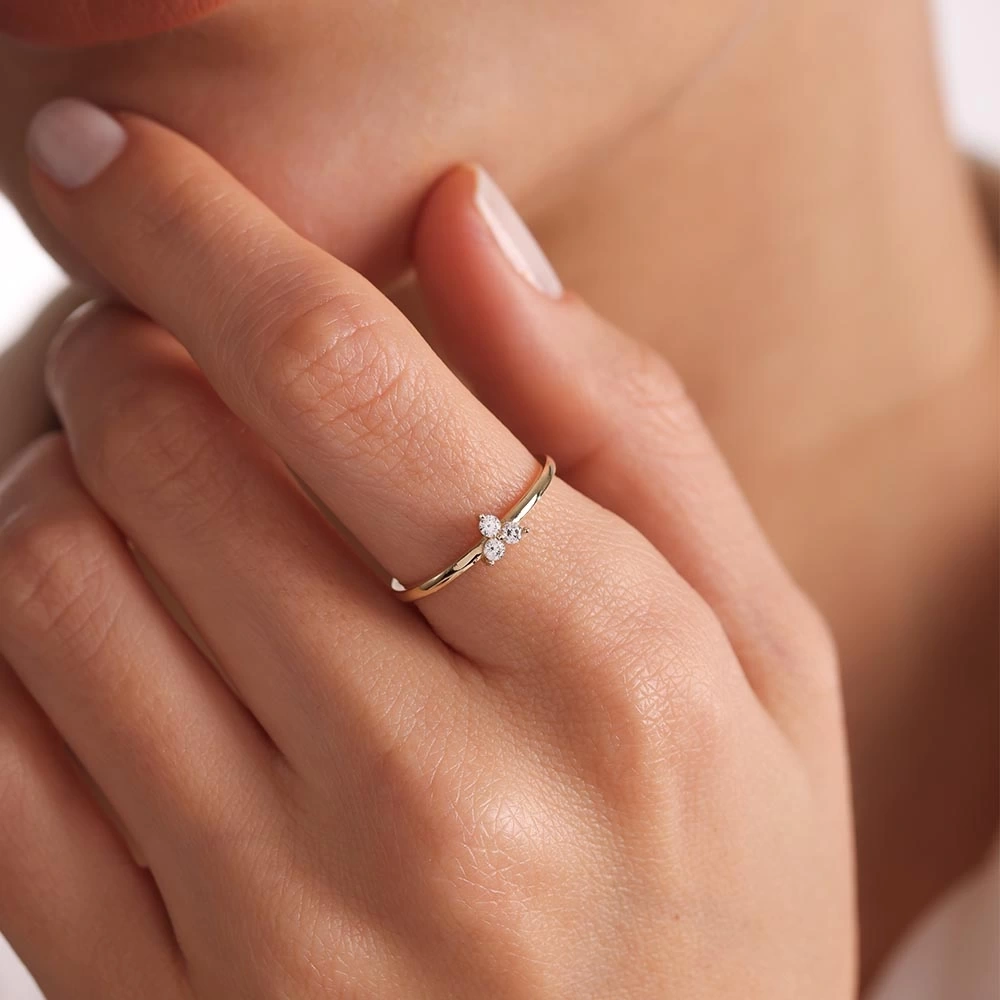 3 Taşlı 14 Ayar Altın Yüzük