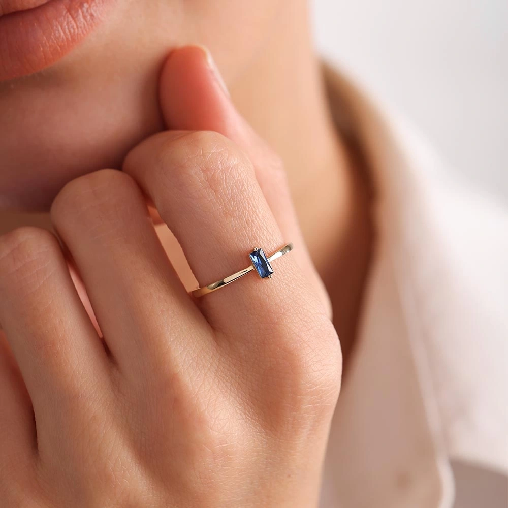 Mavi Taşlı Tasarım 14 Ayar Altın Yüzük