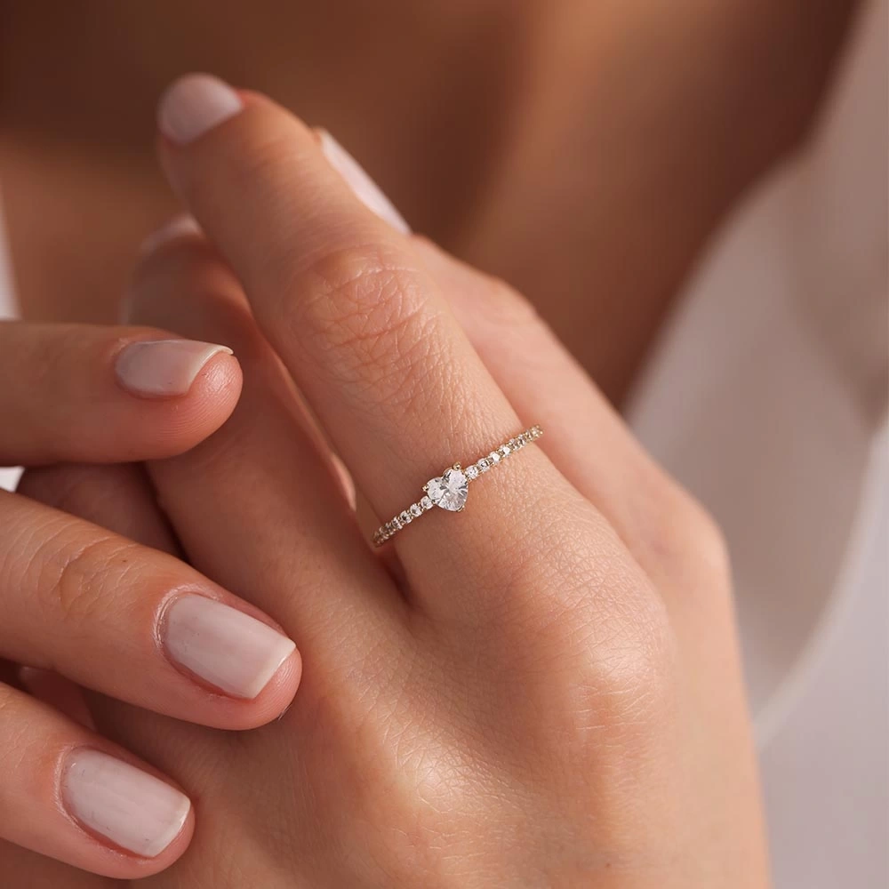 Kalp Taşlı 14 Ayar Altın Yüzük