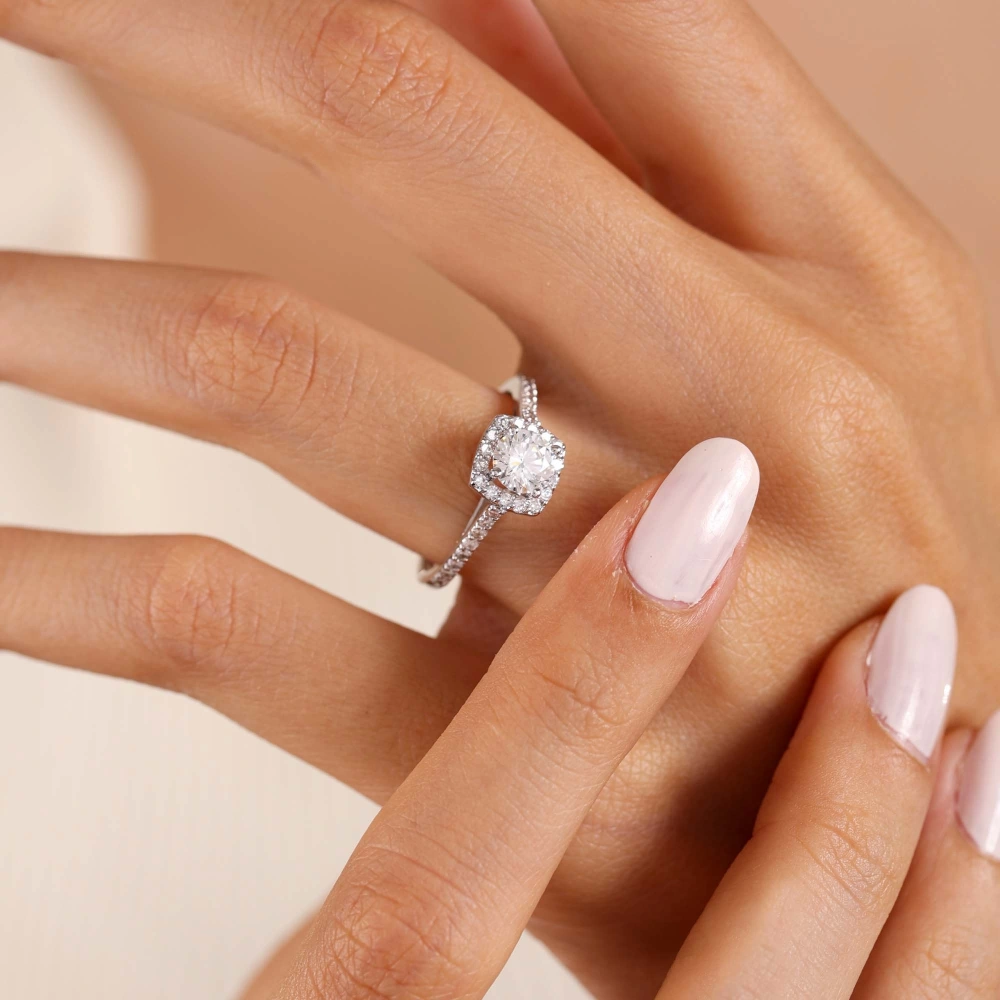 1.46 CT Beyaz Topaz & Pırlanta Yüzük