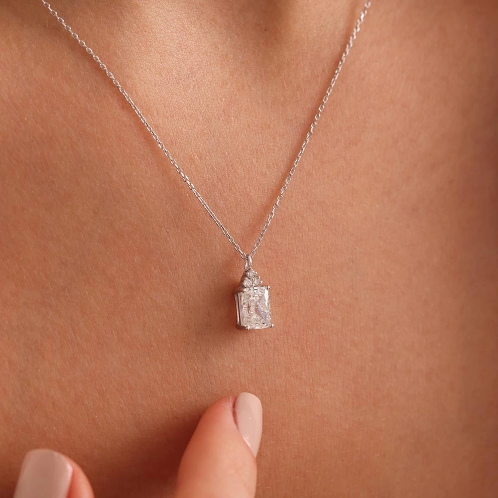 2.00 CT Beyaz Topaz & Pırlanta Kolye