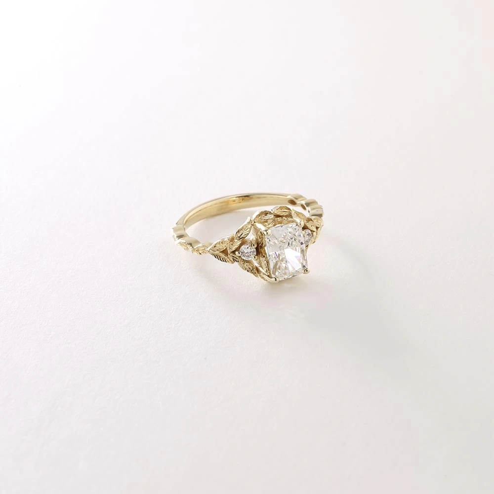 2.35 CT. Vintage Beyaz Topaz & Pırlanta Yüzük