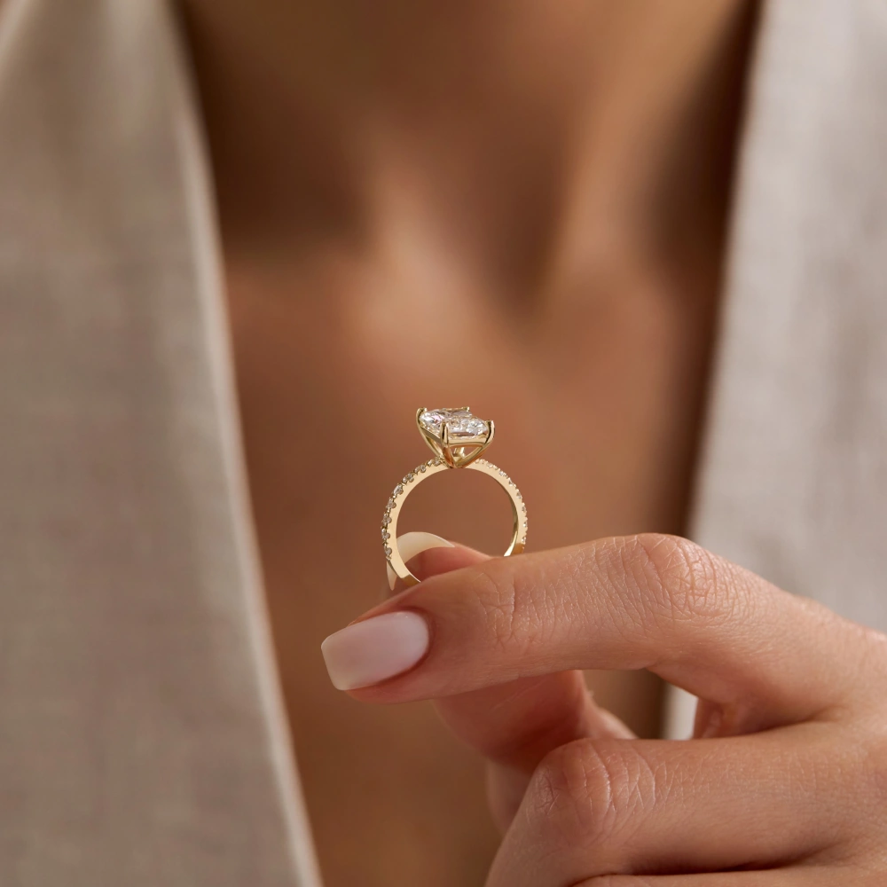 2.40 CT Lab Grown Pırlanta Radiant Yüzük