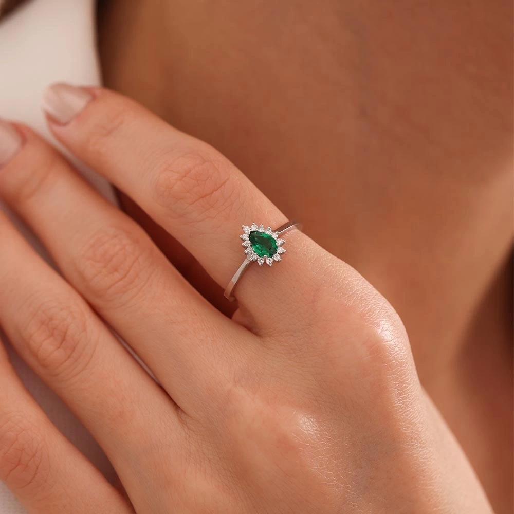 3.10 CT Damla Zümrüt & Pırlanta Set