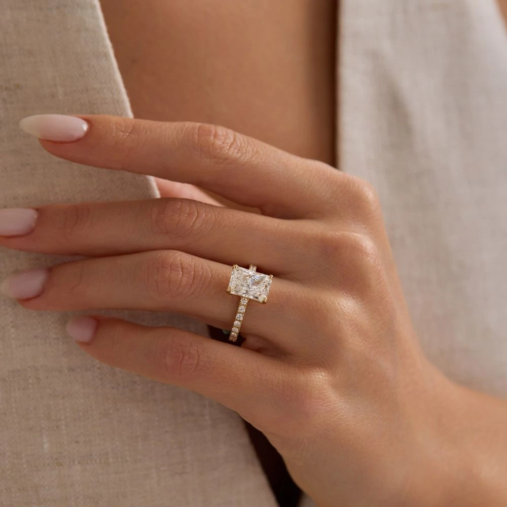 3.40 CT Lab Grown Pırlanta Radiant Yüzük