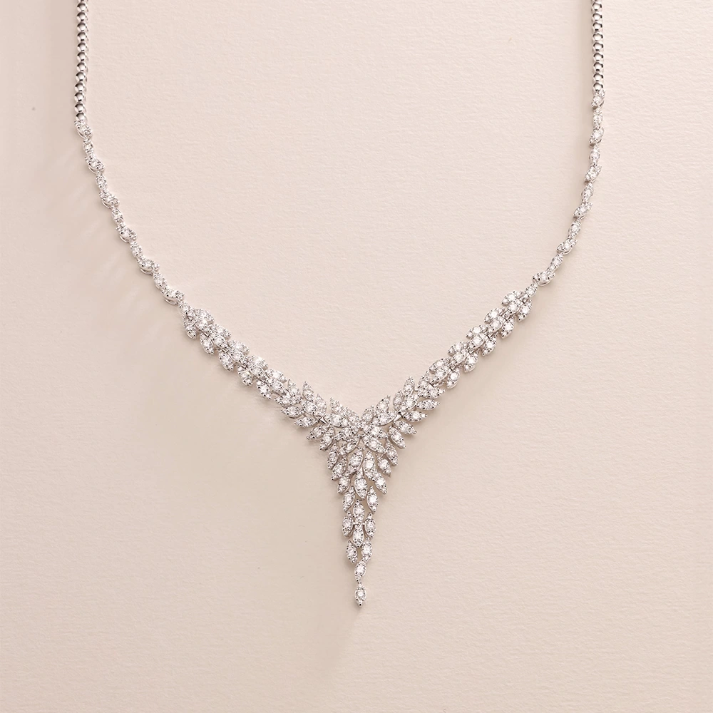 3.65 CT Pırlanta Kolye