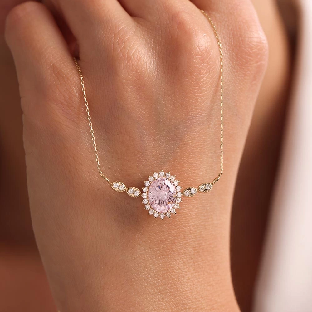 5.45 Ct Oval Pembe Topaz & Pırlanta Kolye