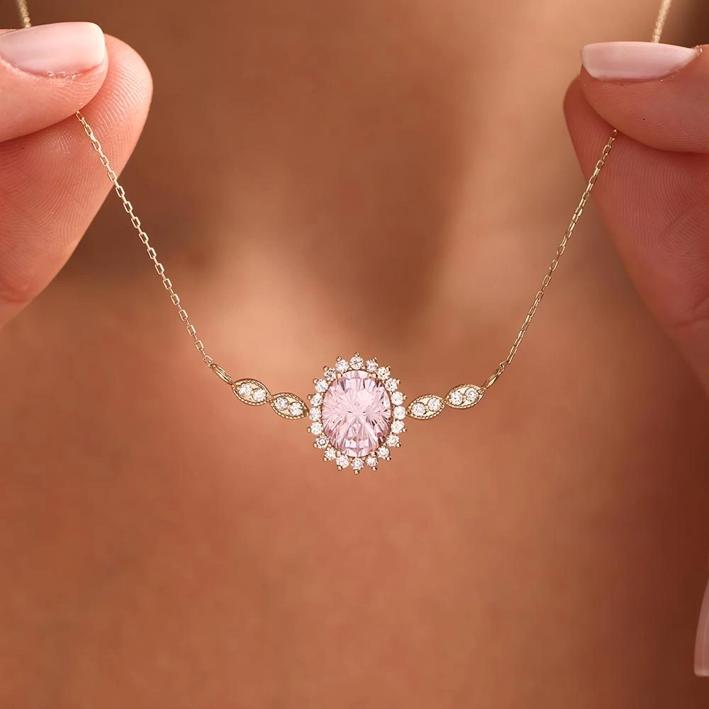 5.45 Ct Oval Pembe Topaz & Pırlanta Kolye