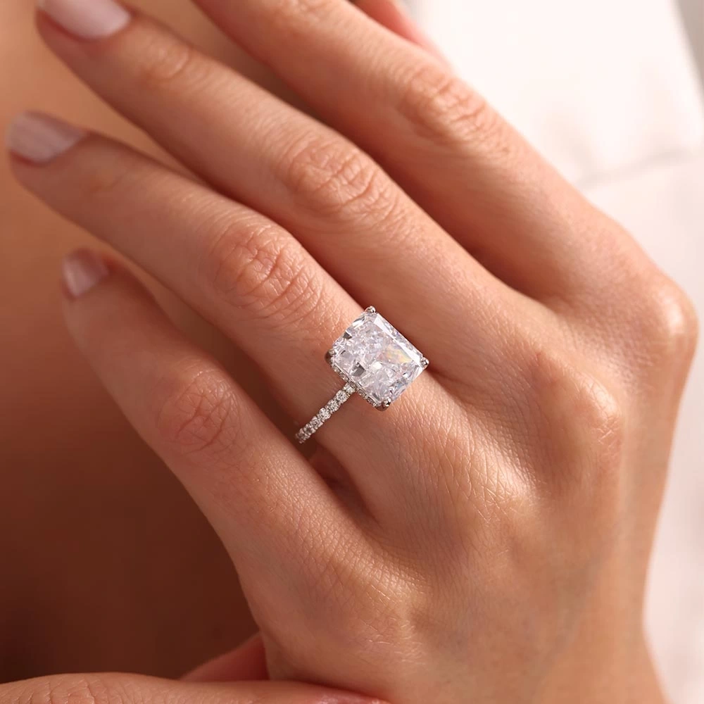 6.90 CT Beyaz Topaz & Pırlanta Yüzük