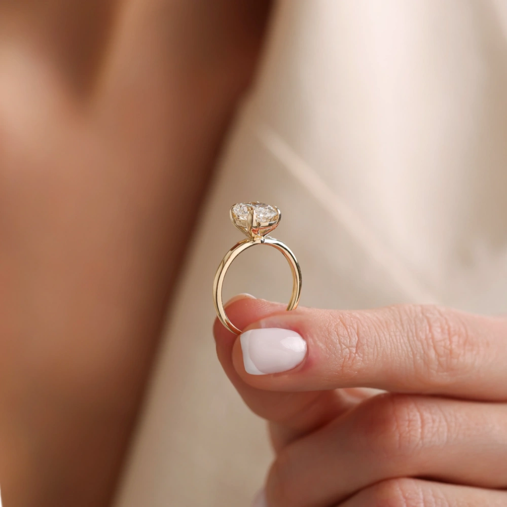 1.50 Ct Oval Laboratuvar Pırlanta Yüzük
