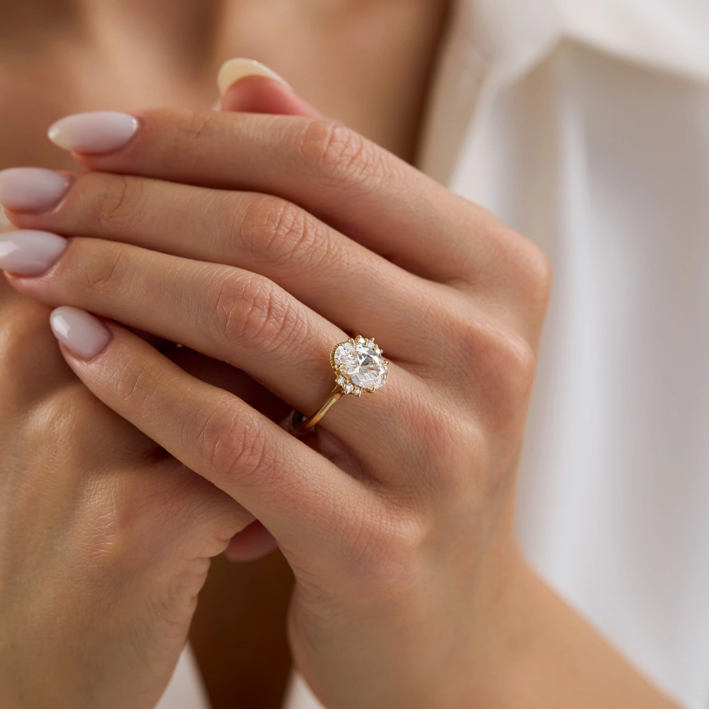 2.10 Ct Oval Pırlanta Yüzük