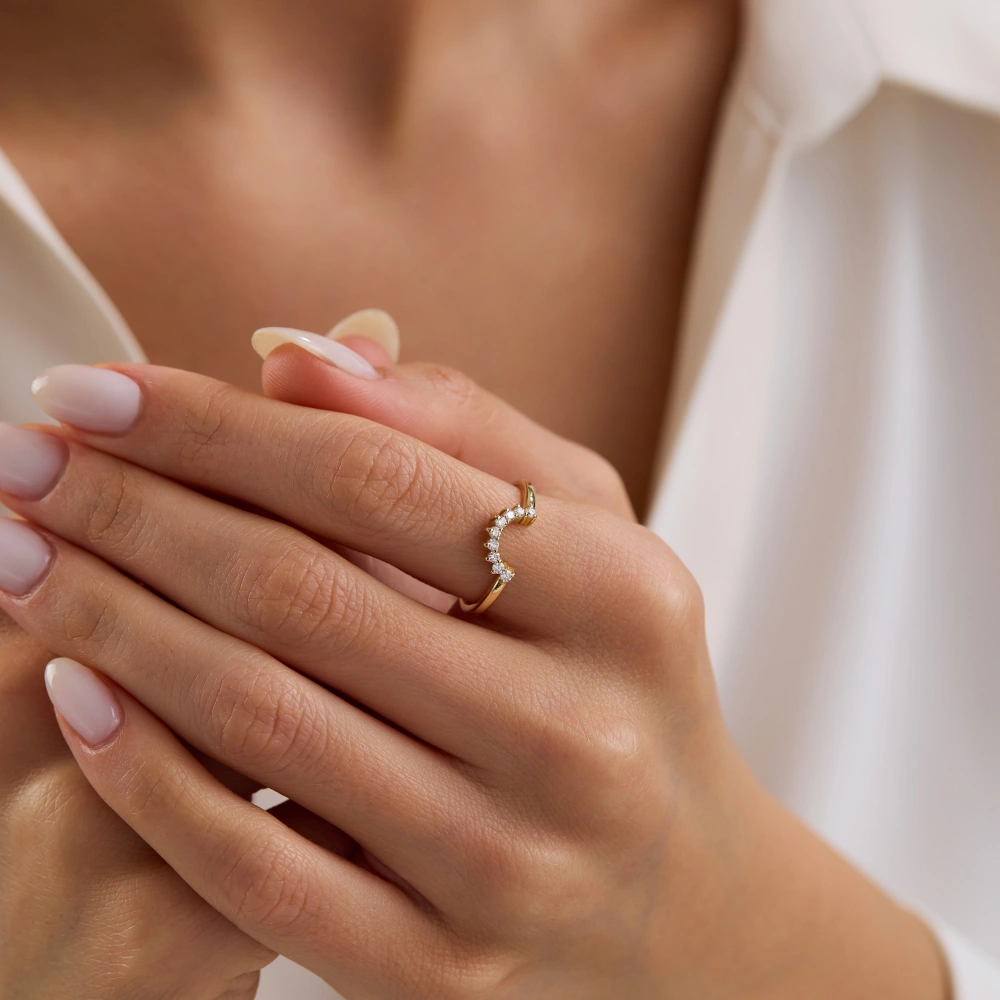 0.18 Ct Yarım Ay Pırlanta Yüzük