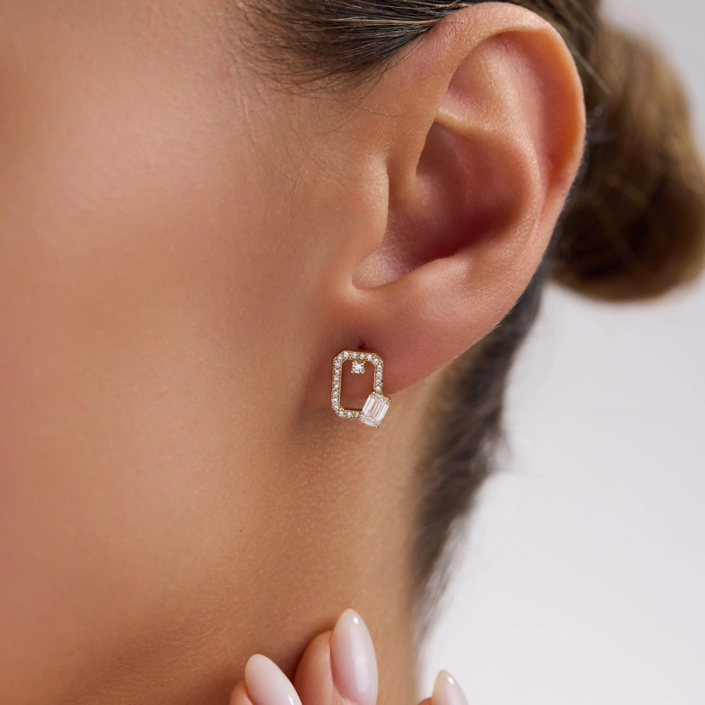 0.90 Ct Tasarım Pırlanta Küpe